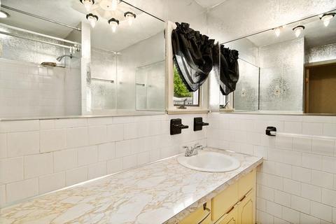 37 Juniper Ln, Framingham, MA 01701 photo 18