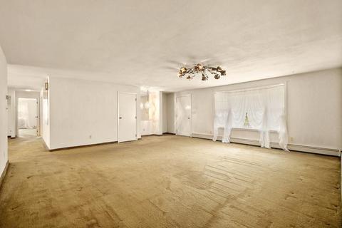 37 Juniper Ln, Framingham, MA 01701 photo 8