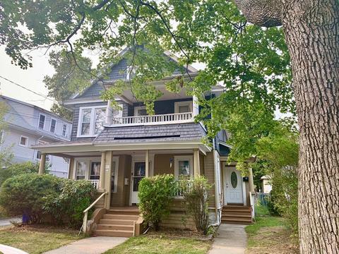 76 Somerset St, Springfield, MA 01108 photo 1