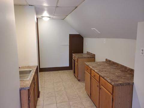 76 Somerset St, Springfield, MA 01108 photo 14