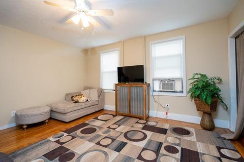 96 Dwight St, Chicopee, MA 01013 photo 4
