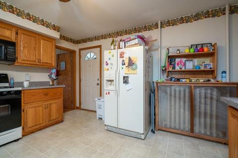 96 Dwight St, Chicopee, MA 01013 photo 10