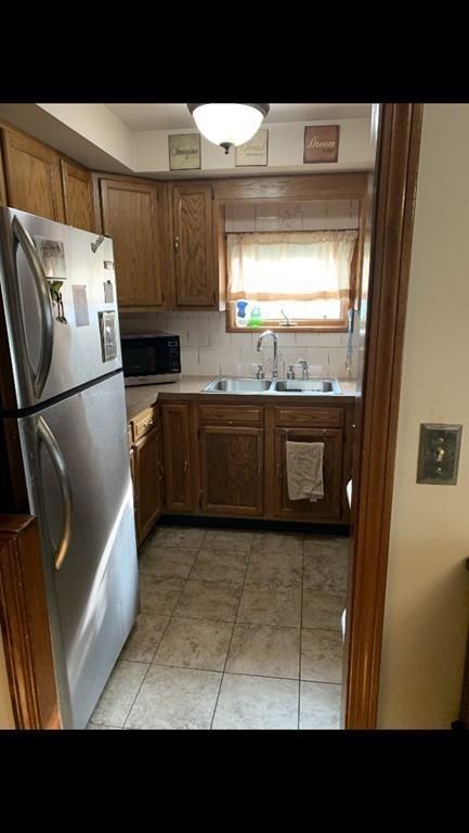 384 Mulberry St, Fall River, MA 02721 photo 6