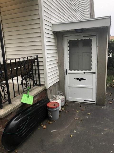 384 Mulberry St, Fall River, MA 02721 photo 3