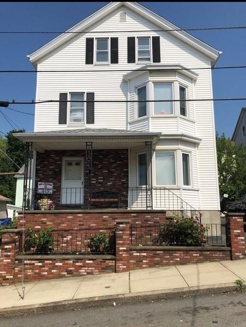 384 Mulberry St, Fall River, MA 02721 photo 1