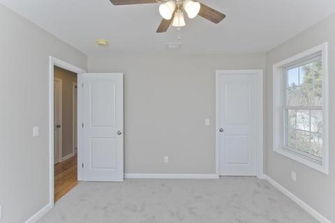 176 Barrington Dr, Springfield, MA 01129 photo 20
