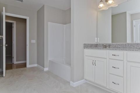 176 Barrington Dr, Springfield, MA 01129 photo 23