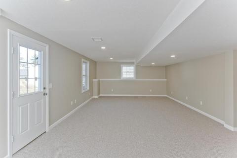 176 Barrington Dr, Springfield, MA 01129 photo 31