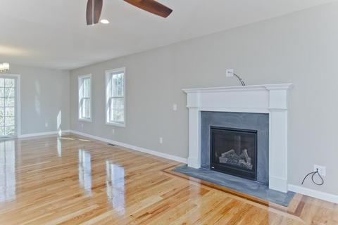 176 Barrington Dr, Springfield, MA 01129 photo 12