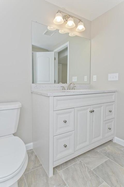 176 Barrington Dr, Springfield, MA 01129 photo 33