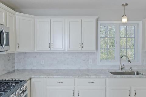 176 Barrington Dr, Springfield, MA 01129 photo 5