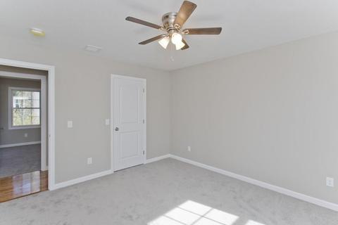 176 Barrington Dr, Springfield, MA 01129 photo 17