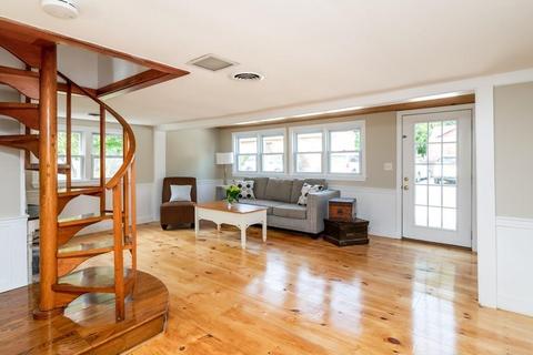 24 Virginia St, Marshfield, MA 02050 photo 3