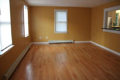 35 Vincent Cir, Worcester, MA 01604 photo 8