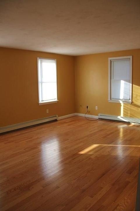 35 Vincent Cir, Worcester, MA 01604 photo 7