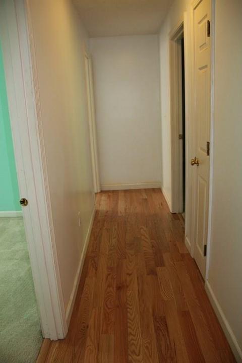 35 Vincent Cir, Worcester, MA 01604 photo 17