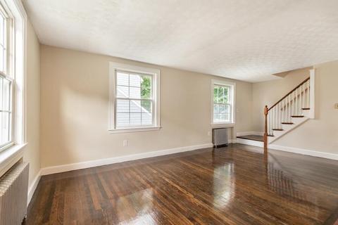 32 Forest St, Wakefield, MA 01880 photo 5