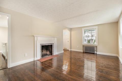 32 Forest St, Wakefield, MA 01880 photo 7