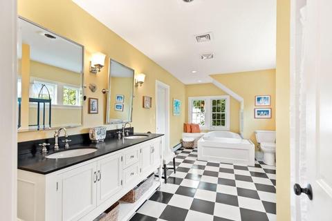 189 Hillside St, Milton, MA 02186 photo 37