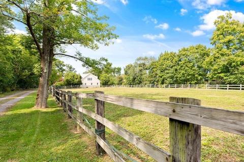 189 Hillside St, Milton, MA 02186 photo 5