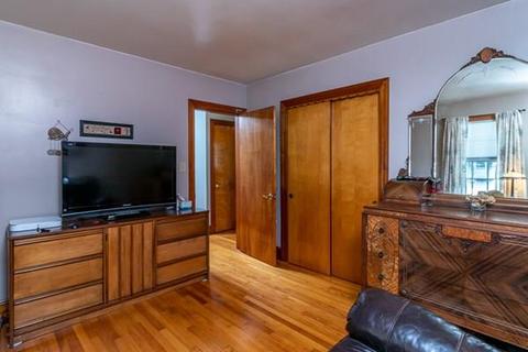 309 Albert St, Fall River, MA 02721 photo 17