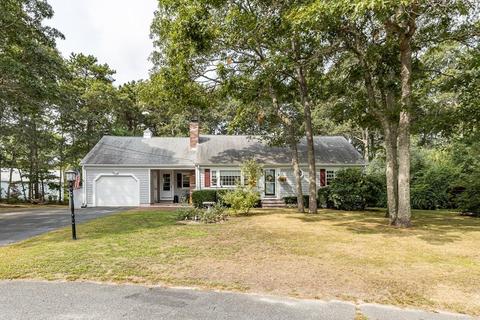 26 Butternut Cir, Barnstable, MA 02635 photo 2