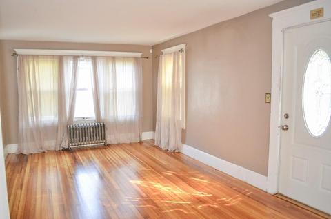 184 Denver St, Springfield, MA 01109 photo 11