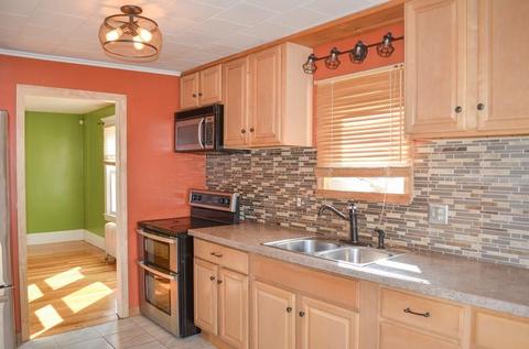 184 Denver St, Springfield, MA 01109 photo 3