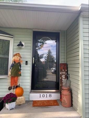 1018 Parker St, Springfield, MA 01129 photo 3