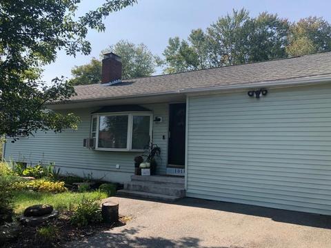 1018 Parker St, Springfield, MA 01129 photo 4