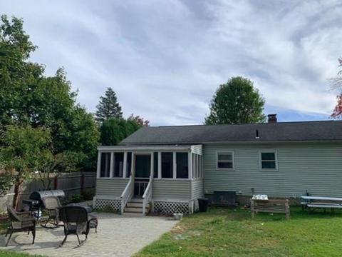 1018 Parker St, Springfield, MA 01129 photo 2