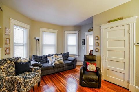 96 Kenyon St, Springfield, MA 01109 photo 8