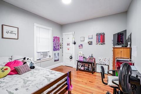 96 Kenyon St, Springfield, MA 01109 photo 13