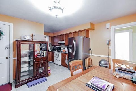 96 Kenyon St, Springfield, MA 01109 photo 23