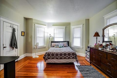 96 Kenyon St, Springfield, MA 01109 photo 6