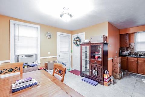 96 Kenyon St, Springfield, MA 01109 photo 20