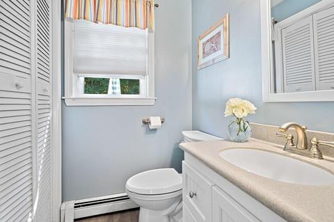 324 Center St, Hanover, MA 02339 photo 9