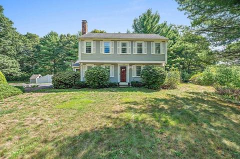 324 Center St, Hanover, MA 02339 photo 1