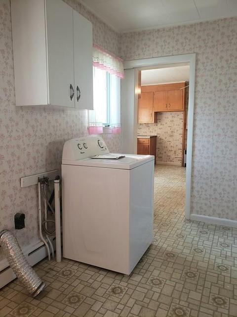 9 Prospect St, Easthampton, MA 01027 photo 8