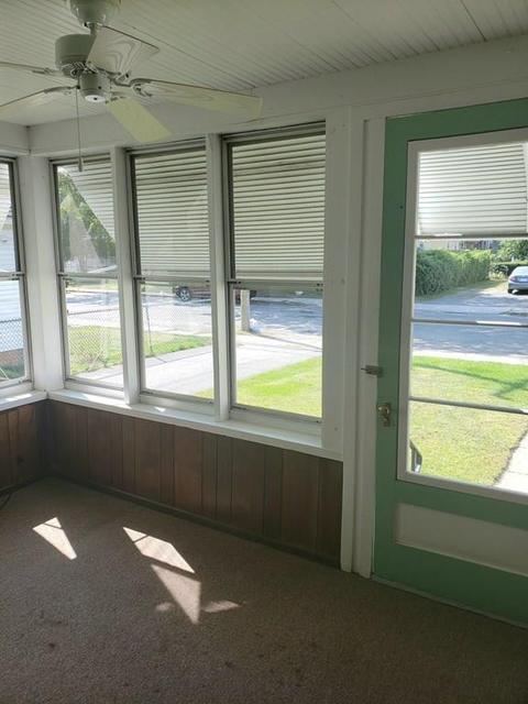 9 Prospect St, Easthampton, MA 01027 photo 2