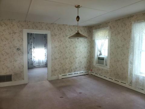 9 Prospect St, Easthampton, MA 01027 photo 5
