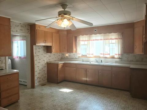 9 Prospect St, Easthampton, MA 01027 photo 3