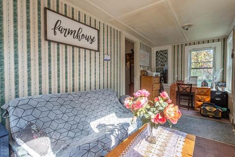 129 Oak Ave, Athol, MA 01331 photo 11