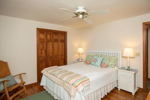 40 Chipmunk Ln, Eastham, MA 02642 photo 9
