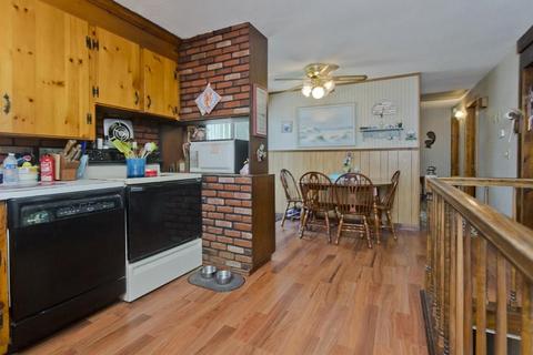78 Mccarthy Ave, Chicopee, MA 01020 photo 5