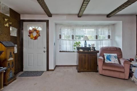 78 Mccarthy Ave, Chicopee, MA 01020 photo 10