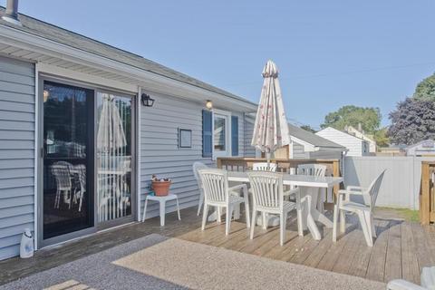 78 Mccarthy Ave, Chicopee, MA 01020 photo 16