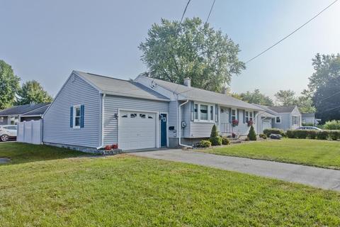 78 Mccarthy Ave, Chicopee, MA 01020 photo 3
