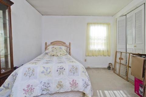 78 Mccarthy Ave, Chicopee, MA 01020 photo 13