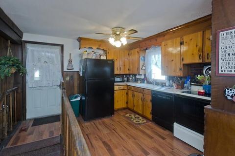 78 Mccarthy Ave, Chicopee, MA 01020 photo 4